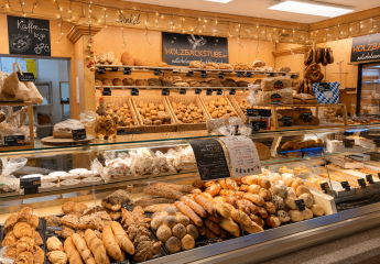 Etablierte Bäckerei-Konditorei mit Café und Holzbackofen