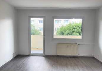PREISWERTE-HELLE-2-ZI-STARTERWOHNUNG in Lehen