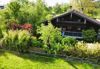 IDYLLISCHES LANDHAUS mit historischem Flair–für Naturliebhaber und Selbstversorger-Munderfing