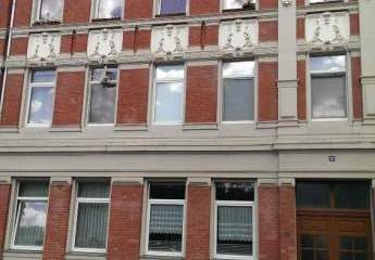 Ganz frisch eingetroffen - 4-Zimmer-DG-Whg - Bad mit Fenster, Wanne und Dusche- Ausst. n.Vereinb.