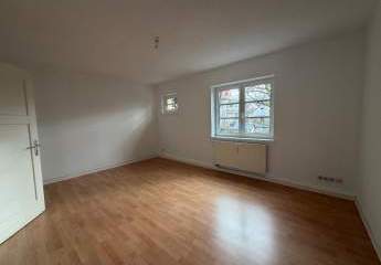 Helle 3-Zimmer-Wohnung im 1. OG sucht Nachmieter - Reusa nahe dem Krankenhaus