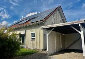 Einziehen und Wohlfühlen: Familienhaus mit Garten und schön viel Platz zum Spielen!