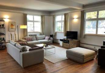 Historischer Charme trifft moderne Eleganz: Loftwohnung