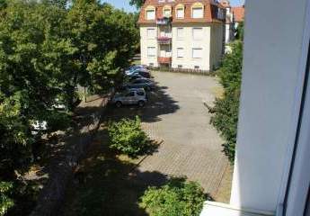 ***HELLE 3-RAUMWOHNUNG MIT OFFENER KÜCHE IM ZENTRUM VON RIESA*** zu vermieten