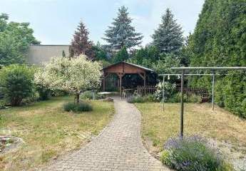 ***HELLE, MÖBLIETRE 1-ZIMMER-WOHNUNG MIT TERASSE*** und Gartenanteil und moderner Ausstattung in ruhiger Lage ab 12/25 zu vermieten