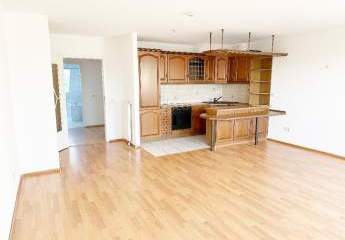 ***HELLE MAISONETTEWOHNUNG MIT BALKON*** individuellem Grundriss und Dachschrägen – Wohncharakter mit Flair in Riesa