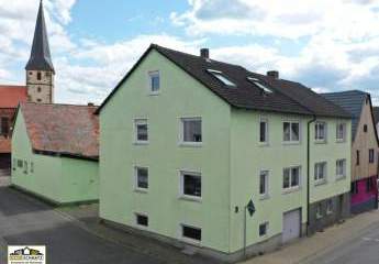 Zweifamilienhaus mit Einliegerwohnung, großer Scheune und 3 Garagen – Viel Platz & Potenzial
