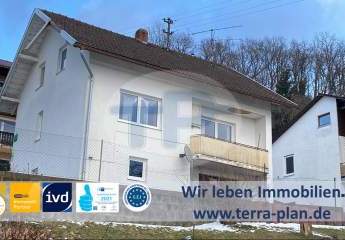 ÄLTERES UND BEWOHNBARES 1-2 FAM. HAUS MIT PANORAMABLICK