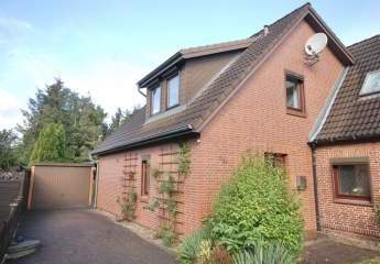 Charmantes Doppelhaus mit Wohlfühlcharakter und Garten in Weddingstedt zu vermieten