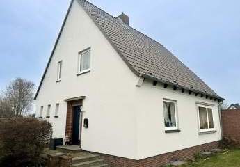 Ein Zuhause zum Wohlfühlen: Einfamilienhaus mit Garten in Heide zur Vermietung