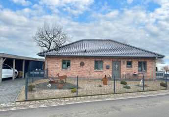 Moderner Walmdach-Bungalow in Eidernähe in Dörpling zu verkaufen