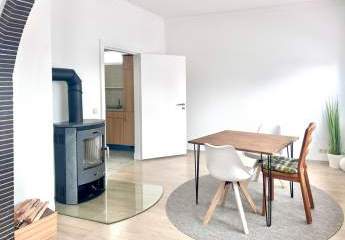 Gemütliche 3-Zimmer-Erdgeschosswohnung mit Kamin & Garten in Heide zu vermieten!