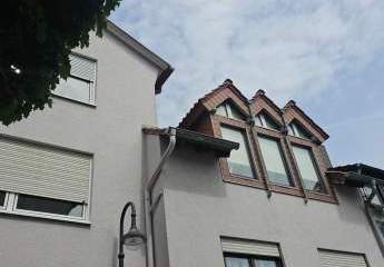 Das Fackelrondell ist nur ein Steinwurf entfernt. 
Große Wohnung im Quartier Kotten zu verkaufen!