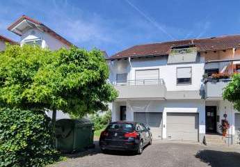 Mainz Laubenheim: 1A Anbindung! Schicke Wohnung mit Balkon, EBK, & zwei Stellplätze! Kleine Einheit!