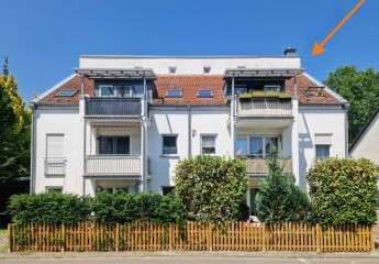 Charakter statt Standard: TOP-gepflegte Galeriewohnung mit Balkon, EBK + zwei Stellplätzen