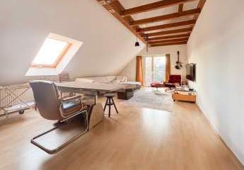 Wohnung zum Wohlfühlen, 4 Zimmer, Balkon, Kamin & Stellplatz – Wiesbaden Biebrich