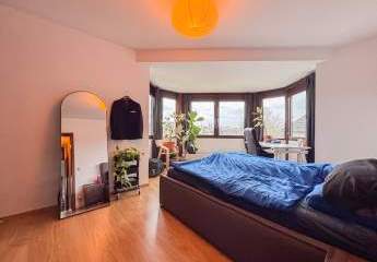 Maisonettewohnung in Wiesbaden mit offener Galerie, Balkon & TG-Stellplatz! Nähe Walkmühltal!