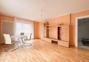 Perfekt geschnittene 2-Zimmer-Wohnung mit Balkon, moderner Küche und Tageslichtbad – bezugsfrei