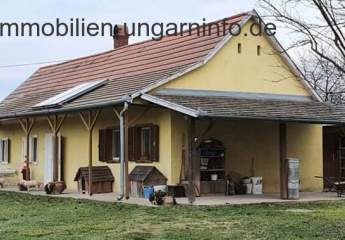Renoviertes Einfamilienhaus und Lebensmittellager auf 1 Hektar zu verkaufen in Marcali
