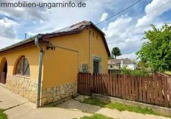 Einfamilienhaus mit 0,5 Hektar Grundstück in der Gegend von Kaposvár zu verkaufen