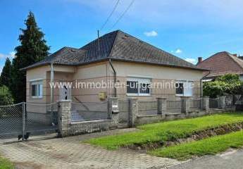 Einfamilienhaus mit 3 Schlafzimmern zu verkaufen in Marcali