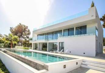 Luxuriöse Neubau-Villa mit Pool und Meerblick im exklusiven Son Vida