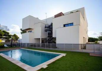 Moderne Meerblick-Neubau-Wohnung am Es Trenc mit großer Terrasse und Pool