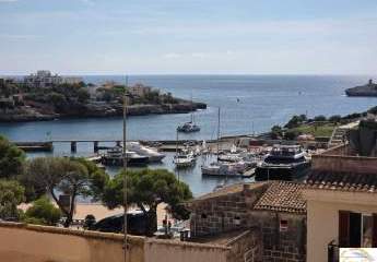 Wohngebäude mit 3 sanierten Wohnungen in Strand- und Hafennähe von Porto Cristo