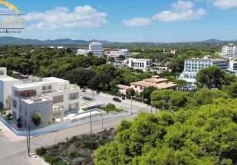 Exklusive Luxusvilla mit Hafenblick in Porto Cristo - Modernes Design trifft mediterranen Charme
