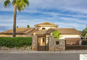 Mediterranes Signature Home mit Meerblick und mallorquinischem Charme in Cala Romántica