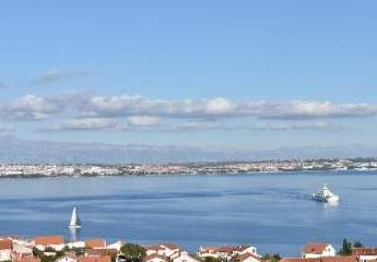 Baugrundstück mit schönem Blick auf das Meer