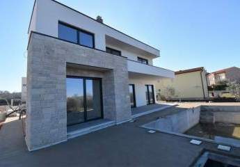 Moderne Neubau-Villa mit Swimmingpool, Region Porec