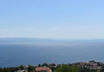 Haus mit zwei Wohnungen in traumhafter Panorama-Lage mit Meerblick