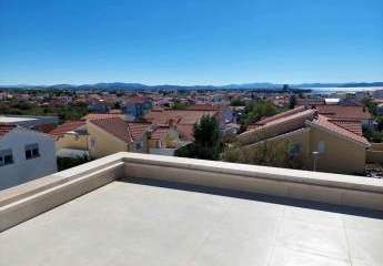 Imposante Villa mit Panorama-Meerblick und Swimmingpool