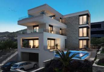 Moderne Villa mit Swimmingpool mit wunderschönem Meerblick