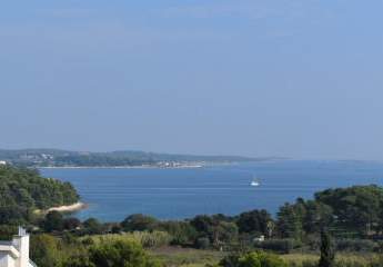 Appartement-Villa mit 13 Wohneinheiten und Meerblick