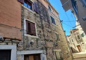 Dalmatinisches Stadthaus zur kompletten Rekonstruktion