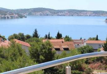 Haus mit wunderschönem Meerblick und Pool