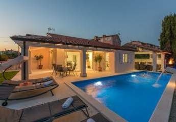 Region Porec, Istrien: Luxuriöser Bungalow mit Pool