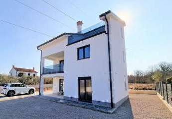 Modernes Familienhaus mit Meerblick