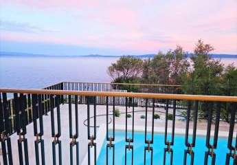 Moderne Villa mit Swimmingpool und Panorama-Meerblick, Insel Ciovo