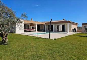 Region Pula, Istrien: Moderne Villa in mediterranem Stil mit Pool