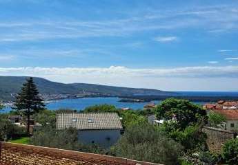 Neue Villa mit Pool und schönem Meerblick