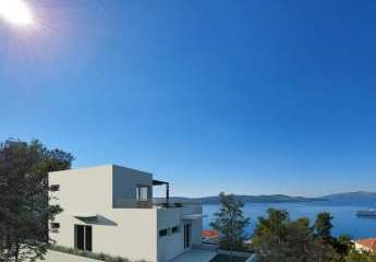 Exklusive Villa mit Meerblick und Pool