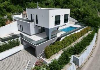 Moderne Villa mit Swimmingpool und Meerblick, Region Crikvenica