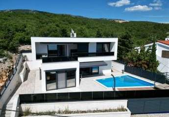 Moderne Luxusvilla mit Swimmingpool und Meerblick