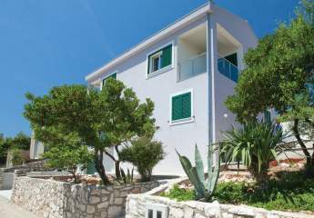 Haus mit drei Appartements und Pool an der Südküste der Insel Korcula