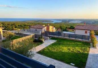 Mehrfamilienhaus mit traumhaften Ausblick auf das Meer, Labin