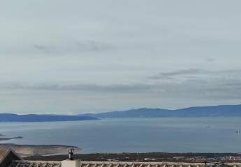 Möbliertes Einfamilienhaus mit Meerblick in Hreljin, Region Rijeka