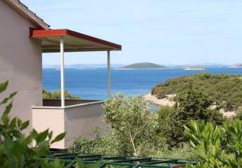 Mehrfamilienhaus mit schönem Meerblick, Insel Murter